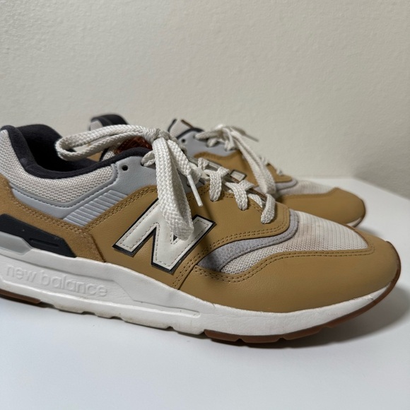 New Balence 997H Retro Sneakers Women’s Size 9.5 - Picture 3 of 8